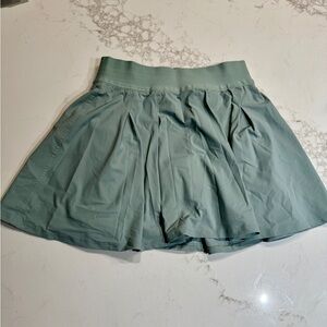Lululemon Tennis Skirt size 4